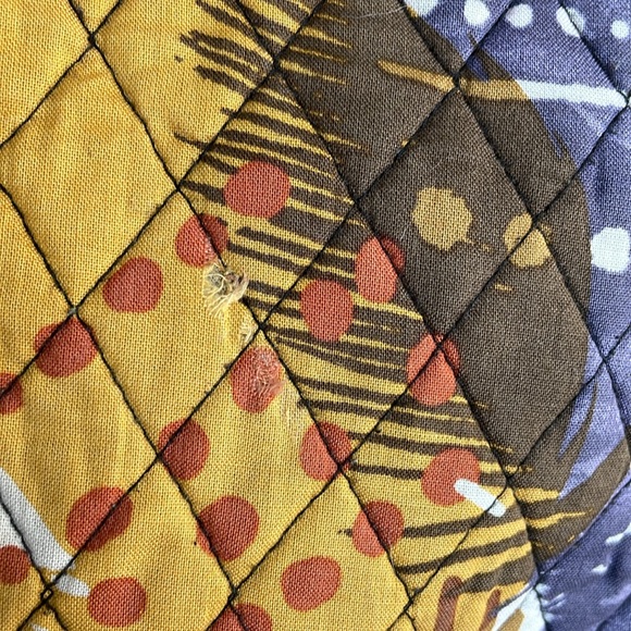 Vera Bradley Stroll Around Bag in Painted Feathers - Picture 9 of 16